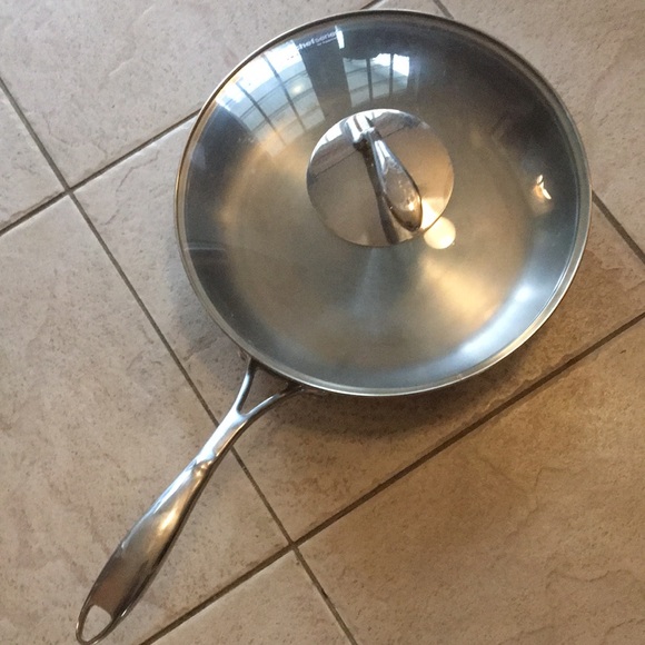 TUPPERWARE 11” Fry Pan